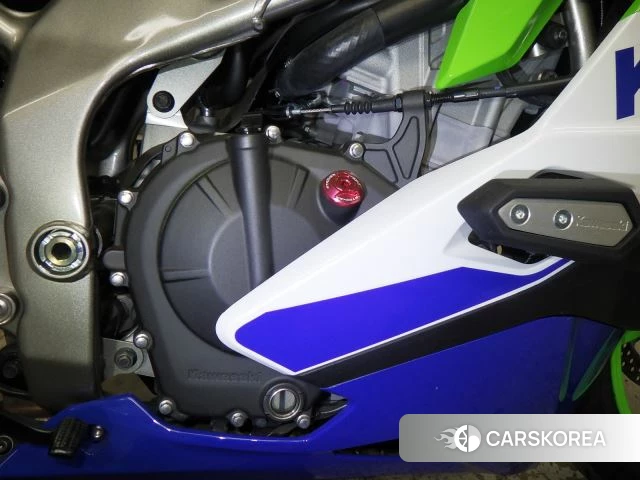 Engine photo