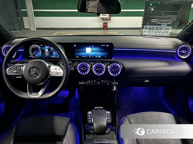 Mercedes-Benz Class A 2021 Белый из Китая