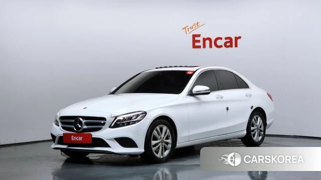 Mercedes-Benz C-Class W205 2019 Белый из Кореи