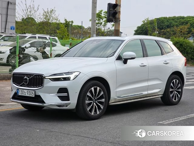 Volvo XC60 second Generation 2022 Белый из Кореи
