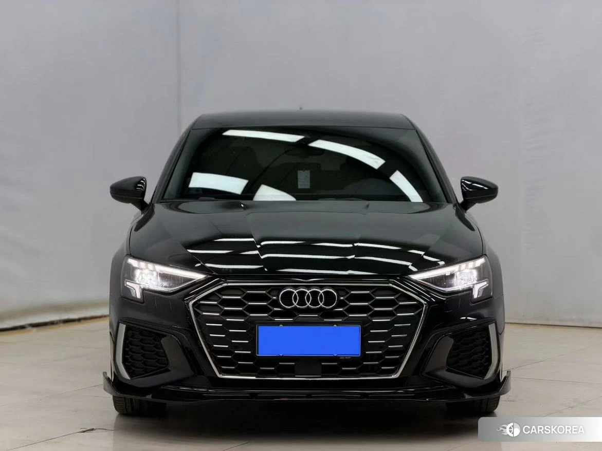 Audi A3 2023 Черный из Китая
