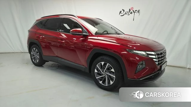 Hyundai Tucson Hybrid (NX4) 2020 Красный из Кореи