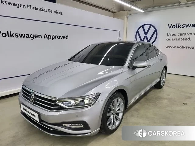 Volkswagen Passat GT (B8) 2021 Серебряный из Кореи