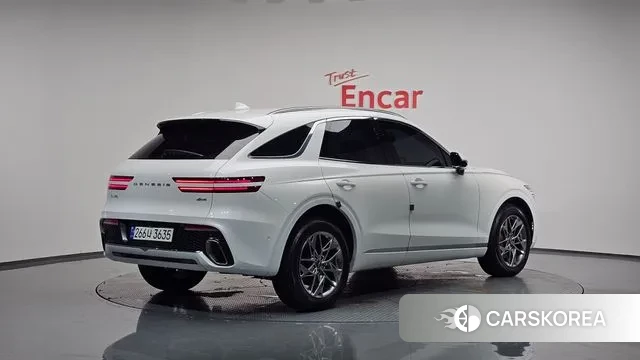 Genesis GV70 2023 Белый из Кореи