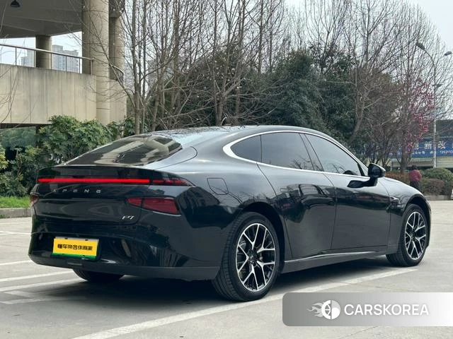 Xiaopeng Motors Xiaopeng P7 2023 Черный из Китая