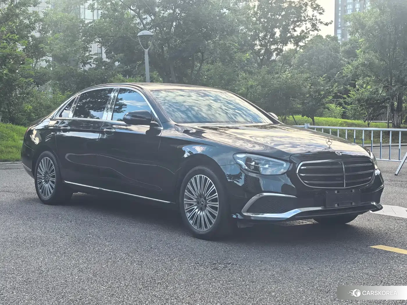 Mercedes-Benz E-Class 2023 Черный из Китая