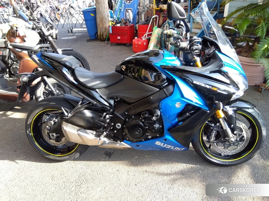 Проданный Suzuki GSX-S1000F 2017 из Японии