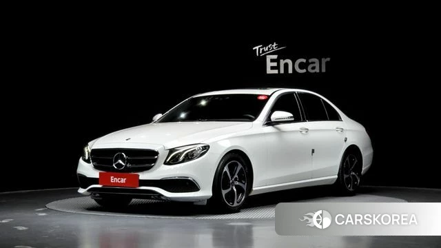 Mercedes-Benz E-Class W213 2020 Белый из Кореи