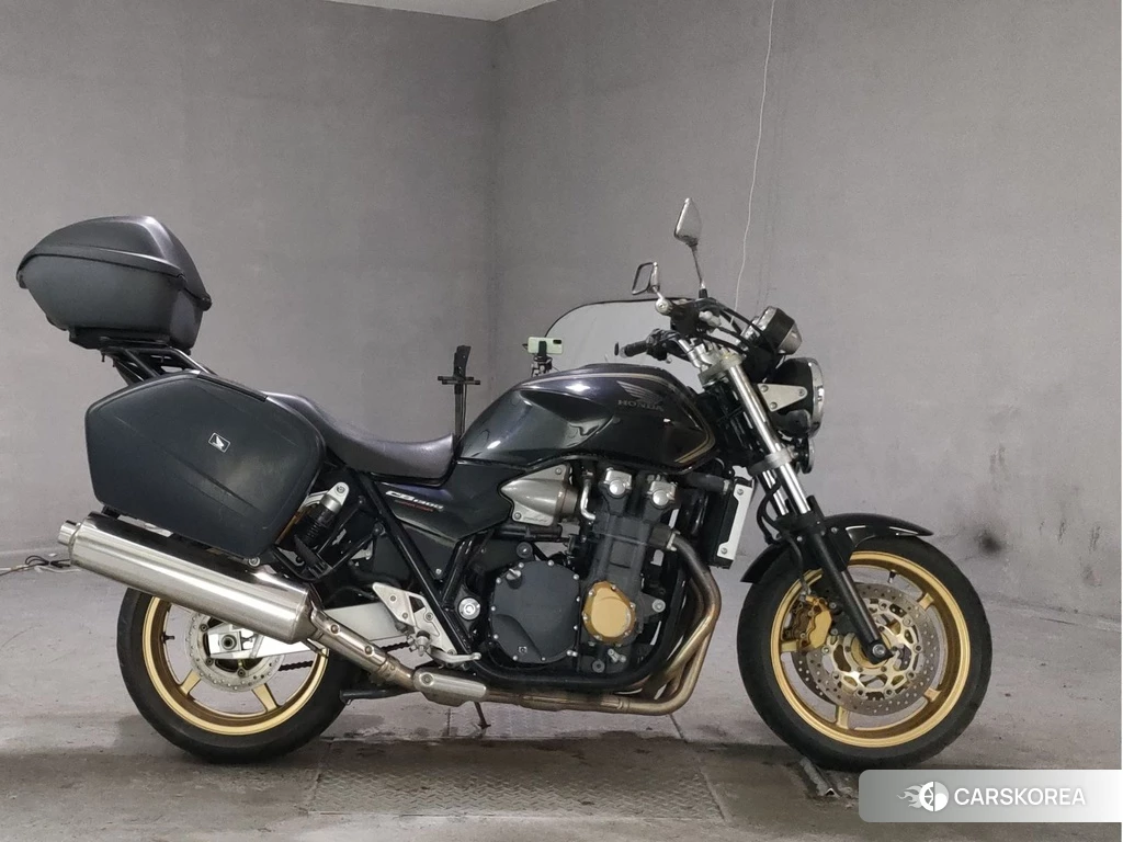 Проданный Honda CB1300SF 2013 из Японии, фото 2