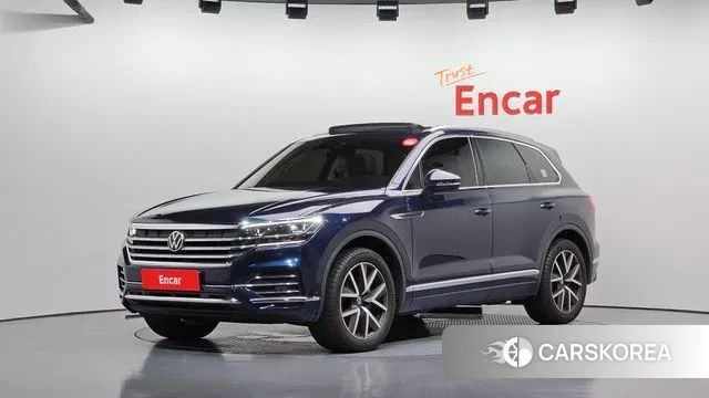 Volkswagen Touareg 3rd generation 2023 Синий из Кореи