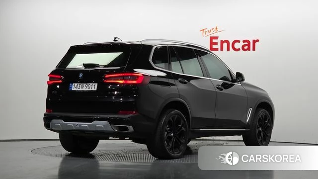 BMW X5 (G05) 2023 Черный из Кореи
