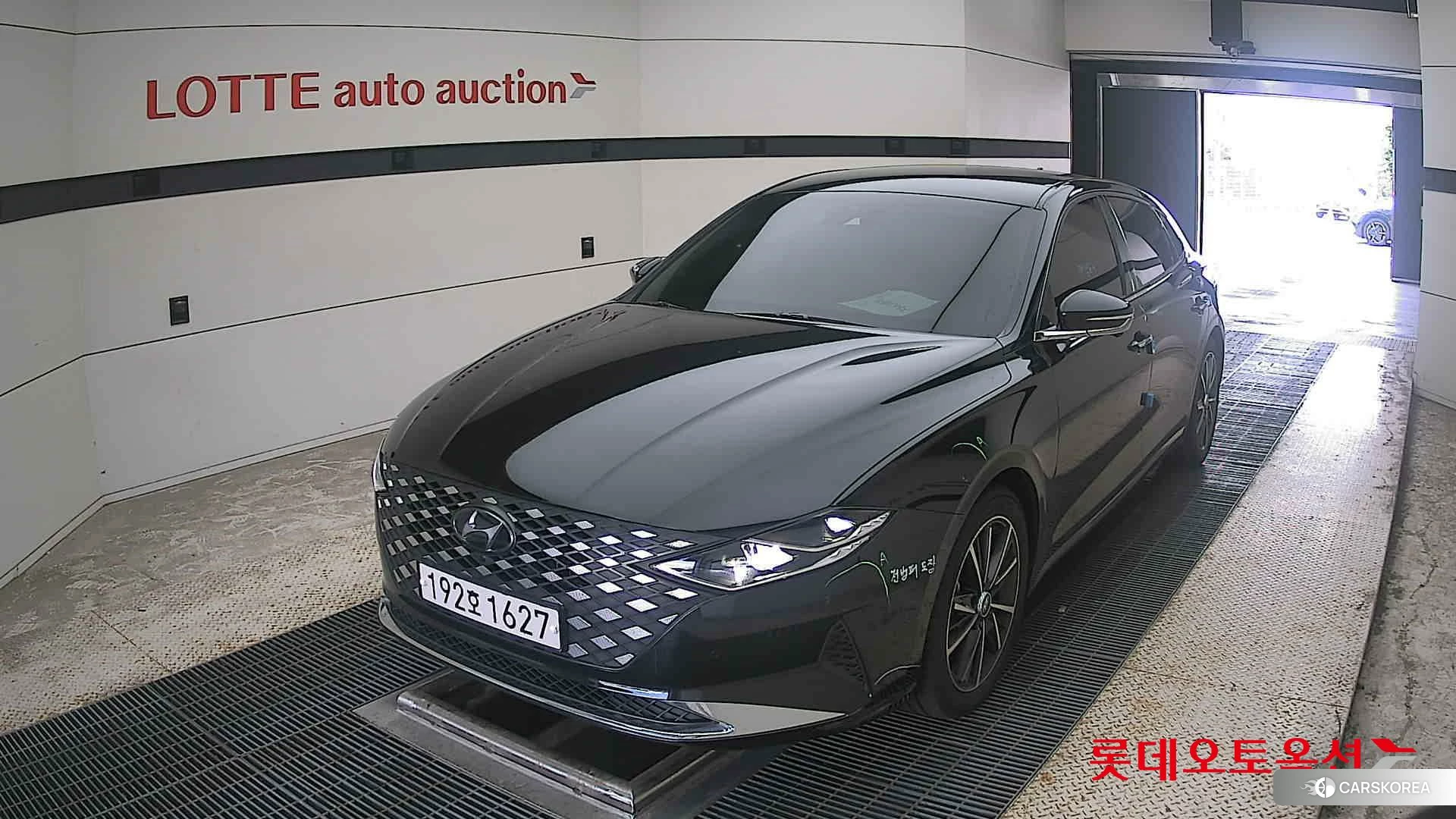 Hyundai Grandeur 2022 Midnight Black Pearl из Кореи
