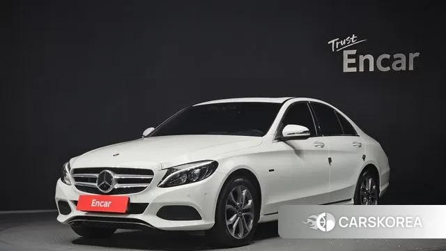 Mercedes-Benz C-Class W205 2018 Белый из Кореи