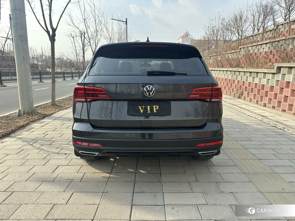Volkswagen Tuyue 2022 Черный из Китая