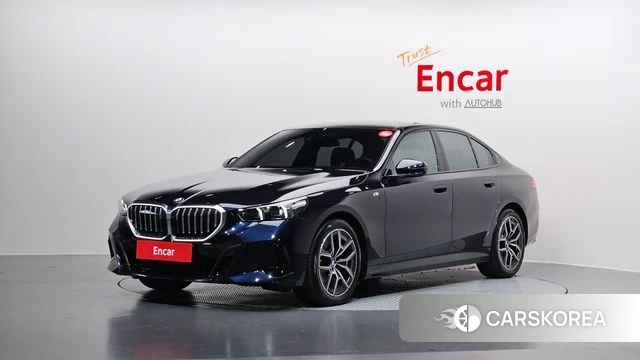 BMW 5 Series (G60) 2024 Черный из Кореи