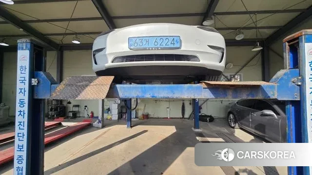Tesla Model 3 2021 Белый из Кореи