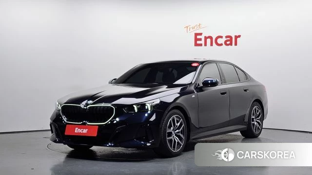 BMW 5 Series (G60) 2024 Черный из Кореи