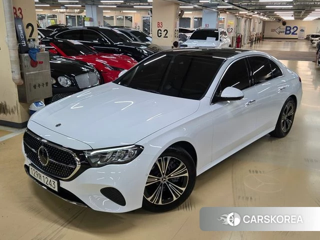 Mercedes-Benz E-Class W214 2025 Белый из Кореи