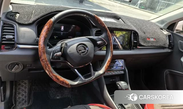 Skoda Krok 2023 Белый из Китая