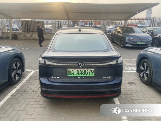 Volkswagen ID.7 VIZZION 2024 Серебристо-серый из Китая