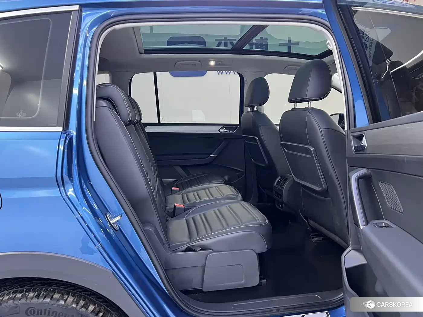 Volkswagen Touran 2022 Синий из Китая