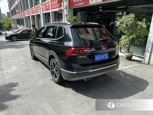 Volkswagen Tiguan L 2021 Черный из Китая