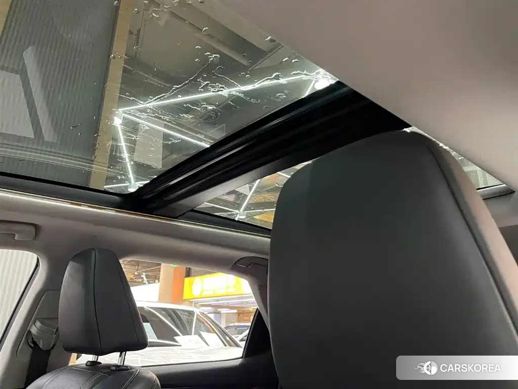 Lexus RX 2022 Silver/gray из Китая