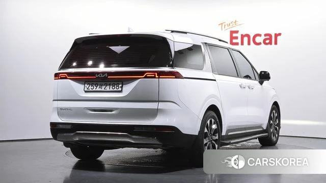 Kia Carnival 4th generation 2023 Белый из Кореи
