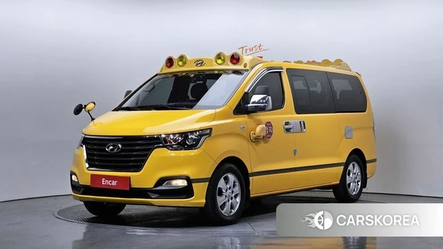 Hyundai The New Grand Starex 2018 Желтый из Кореи