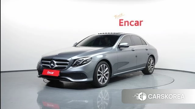 Mercedes-Benz E-Class W213 2019 Серый из Кореи