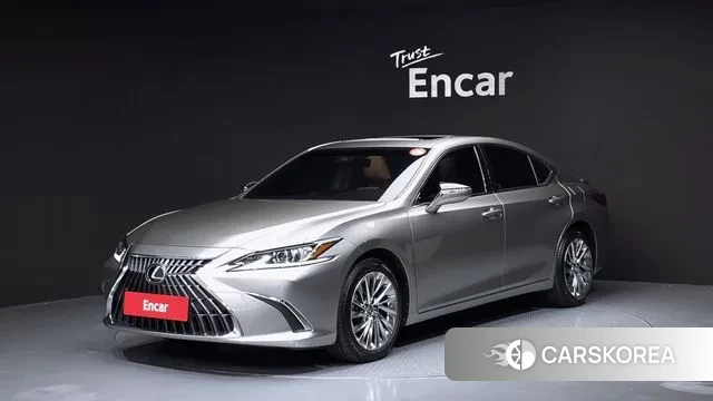 Lexus ES300h 7th generation 2023 Песочный из Кореи