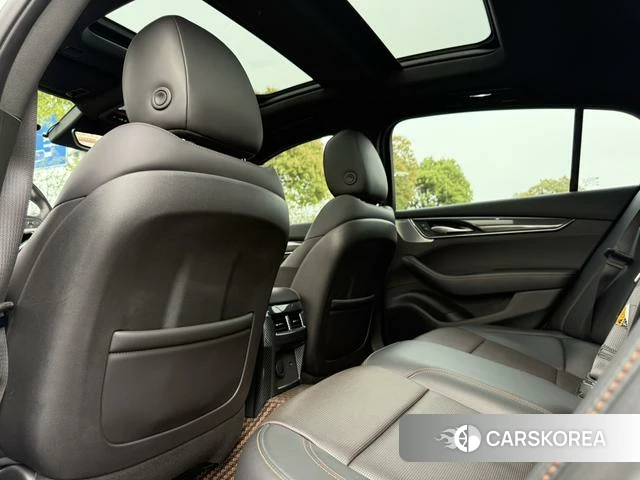 Cadillac CT5 2023 Темно-серый из Китая