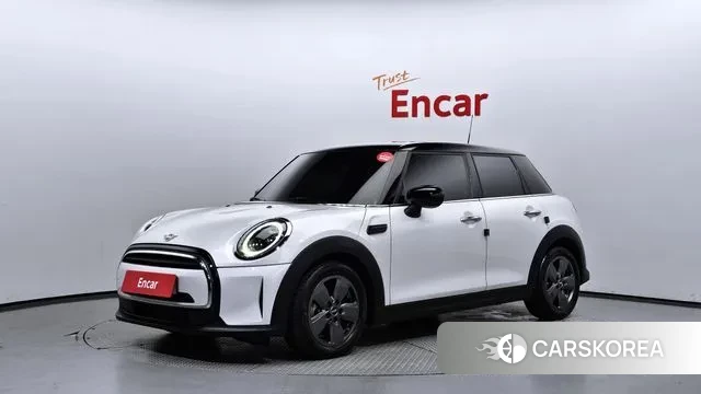 Mini Cooper 2023 Белый из Кореи