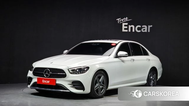 Mercedes-Benz E-Class W213 2023 Белый из Кореи