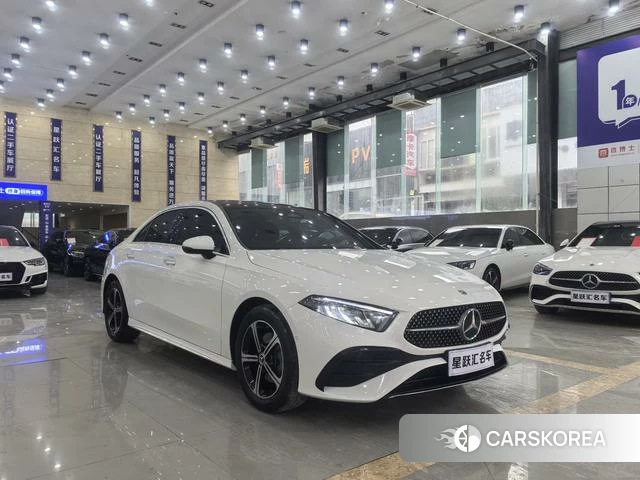 Mercedes-Benz Class A 2024 Белый из Китая