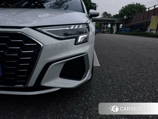 Audi A3 2021 Белый из Китая