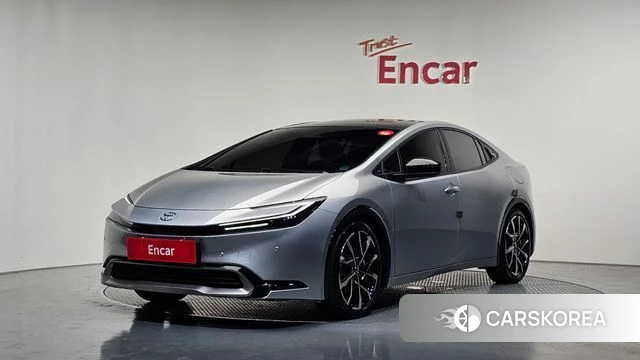 Toyota Prius 5th Generation 2024 Серебряный из Кореи
