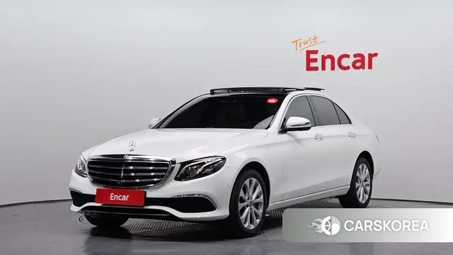 Mercedes-Benz E-Class W213 2019 Белый из Кореи