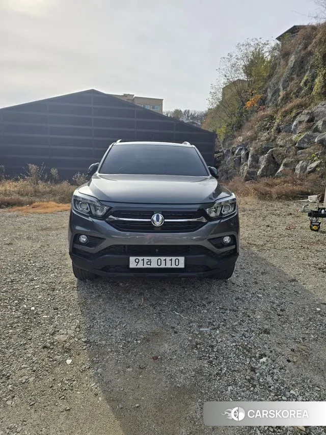 Ssangyong Rexton Sports 2018 Серый из Кореи