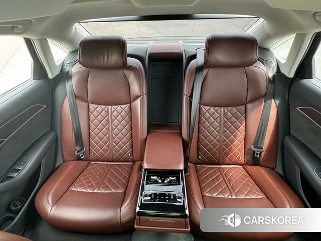 Audi A8 2021 Черный из Китая