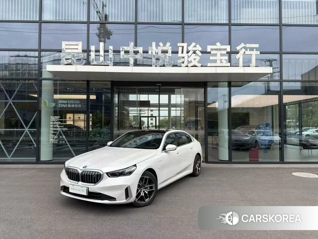 BMW i5 2024 Белый из Китая