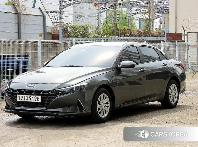 Hyundai Avante (CN7) 2021 Серебристо-серый из Кореи