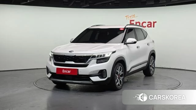Kia Seltos 2021 Белый из Кореи
