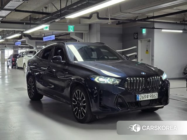 BMW X6 (G06) 2024 Черный из Кореи