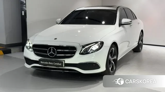 Mercedes-Benz E-Class W213 2020 Белый из Кореи