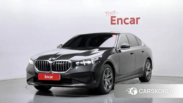 BMW 5 Series (G60) 2024 Серый из Кореи