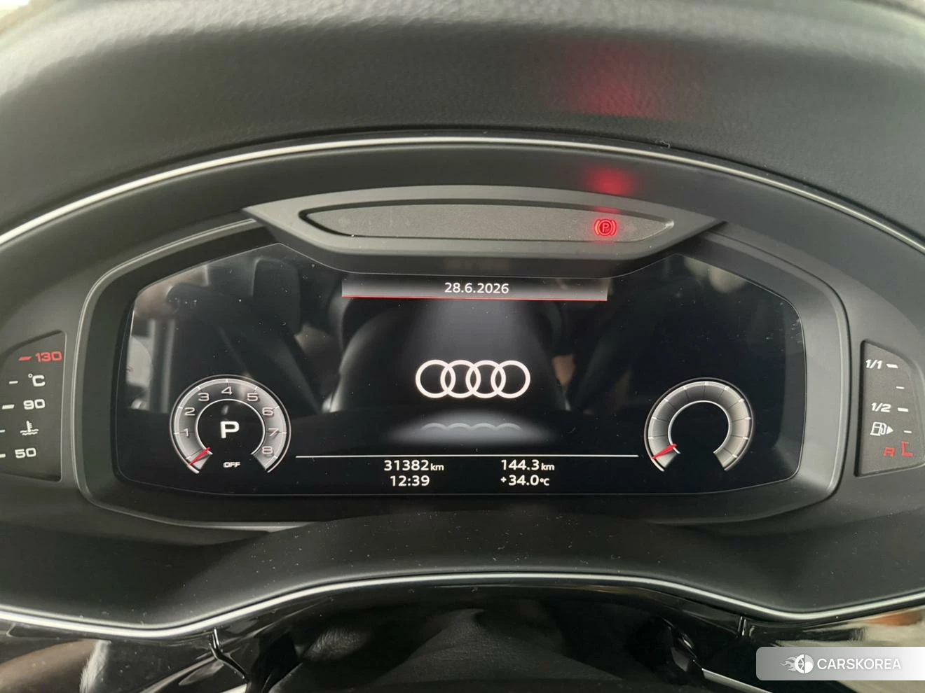 Audi Q8 2023 Черный из Китая