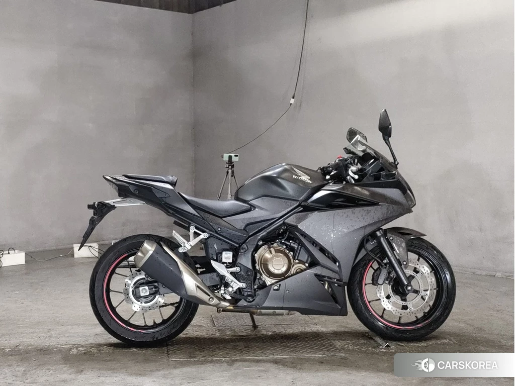 Проданный Honda CBR400R 2020 из Японии