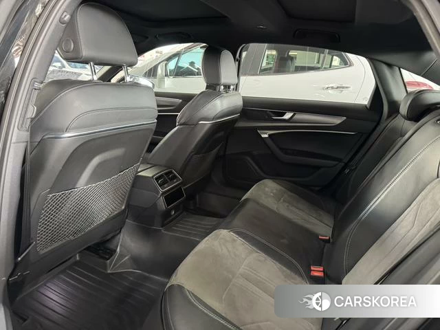 Audi A6L 2020 Черный из Китая