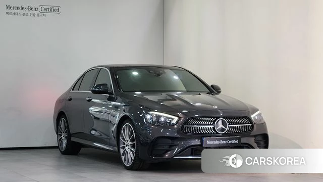 Mercedes-Benz E-Class W213 2022 Серый из Кореи